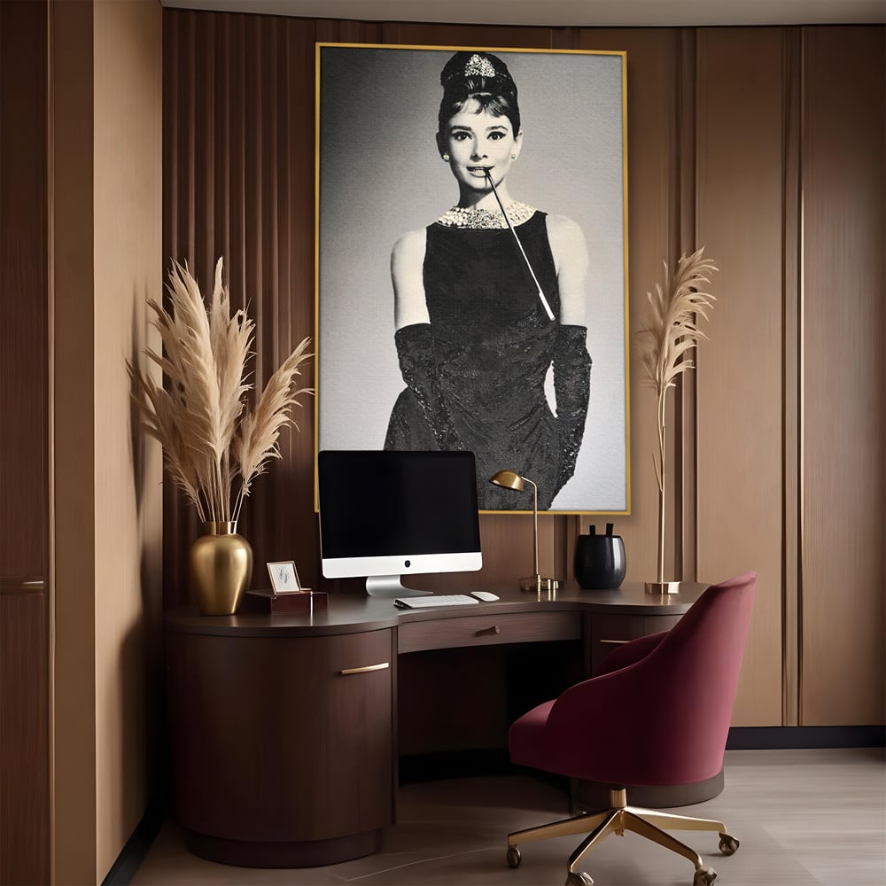 Tablou Canvas Premium LuxCanva® C1072, Beatiful Audrey Hepburn , Diva, Beauty, Audrey Hepburn, Living Room, Office, Relaxare, Culori Vibrante