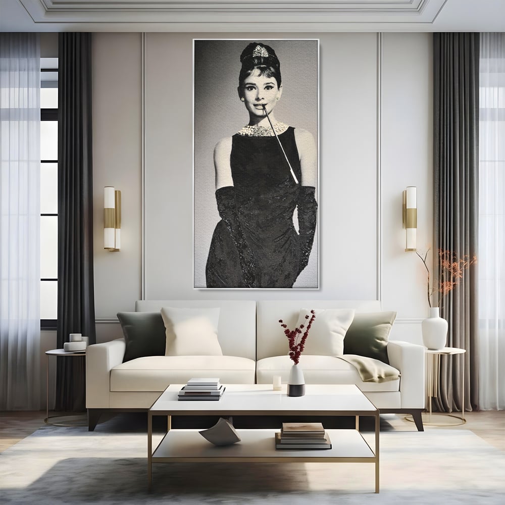 Tablou Canvas Premium LuxCanva® C1072, Beatiful Audrey Hepburn , Diva, Beauty, Audrey Hepburn, Living Room, Office, Relaxare, Culori Vibrante