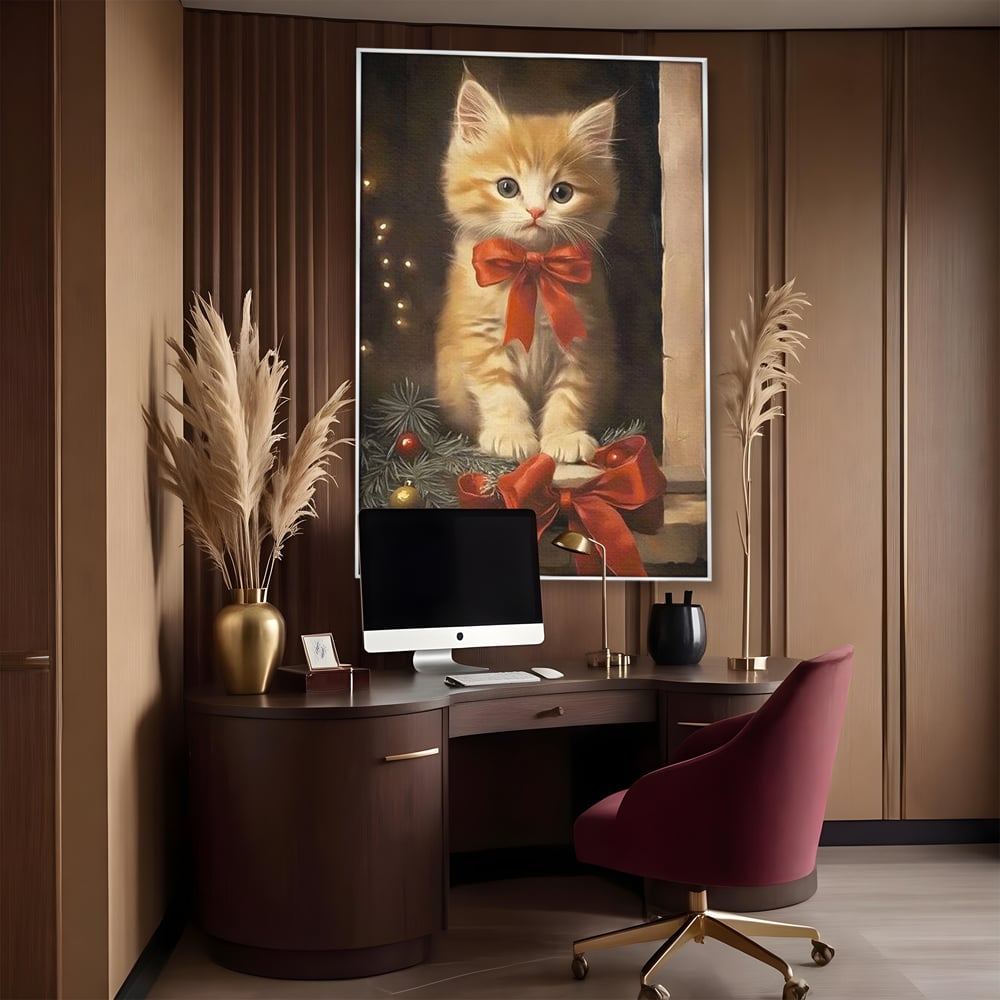 Tablou Canvas Premium, LuxCanva® D1087, Blanita de Poveste, Pisoi, Cadou, Pufos, Blanita, Pui, Spirit, Jucaus, Funda, Dragalas, Felina, Globuri, Rosu, Auriu, Bradut, Cadou, Camera Copil, Living, Dormitor