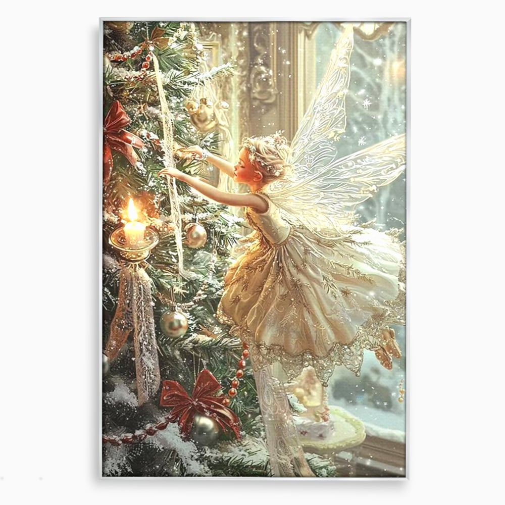 Leinwand Wandkunst Canvas Premium, LuxCanva® D1124, Weihnachtsfee, Flügel, Fenster, Flügel, Flügel, Fenster, Tanne, Staub, Sterne, Magie, Tanz, Märchen, Märchen, Tanzen, Märchen, Engel, Fee, Wunder, Weihnachten, Wohnen, Schlafzimmer
