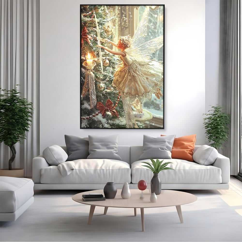 Leinwand Wandkunst Canvas Premium, LuxCanva® D1124, Weihnachtsfee, Flügel, Fenster, Flügel, Flügel, Fenster, Tanne, Staub, Sterne, Magie, Tanz, Märchen, Märchen, Tanzen, Märchen, Engel, Fee, Wunder, Weihnachten, Wohnen, Schlafzimmer