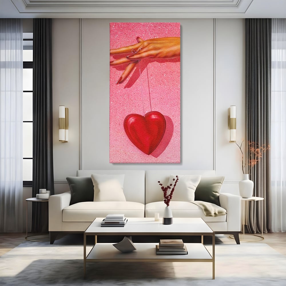 Tablou Canvas Premium, LuxCanva® E1081, Firul Dragostei, Dragoste, Inima, Roz, Fir, Atarnat, Mana, Degete, Daruire, Iubire, Valentine’s Day, Catifea, Promisiune, Living, Dormitor