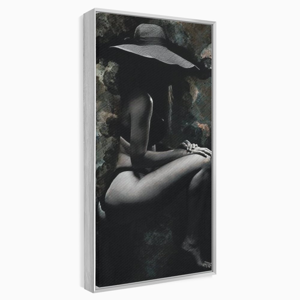 Tablou Canvas Premium LuxCanva® G1017, Sub Palaria Misterului , Palarie, Silueta, Umbra, Dorinta, Senzualitate, Feminitate, Eleganta, Living, Dormitor, Culori vibrante