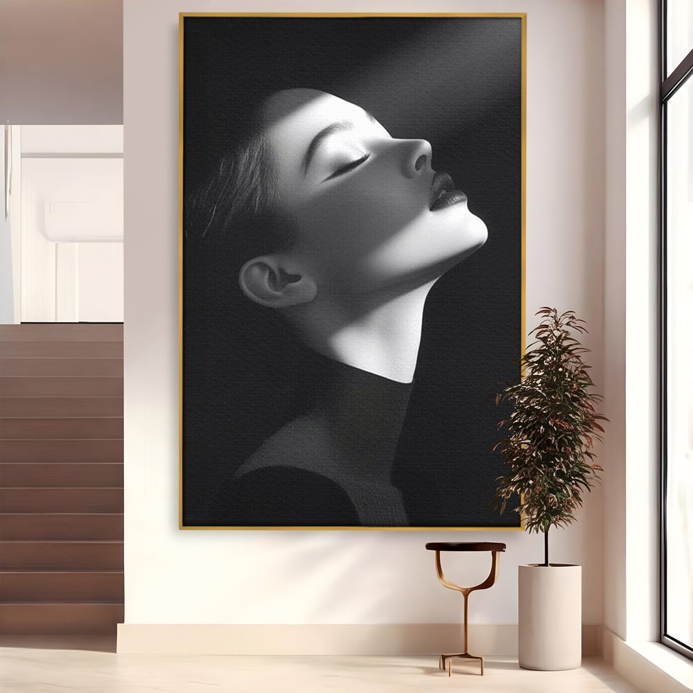 Tablou Canvas Premium, LuxCanva® G1195, Lumina Divina, Respiratie, Raza, Tacere, Femeie, Contemplare, Alb, Negru, Atemporal, Gratie, Light, Dorinta, Divin, Birou, Living, Dormitor
