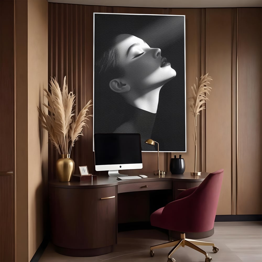 Tablou Canvas Premium, LuxCanva® G1195, Lumina Divina, Respiratie, Raza, Tacere, Femeie, Contemplare, Alb, Negru, Atemporal, Gratie, Light, Dorinta, Divin, Birou, Living, Dormitor