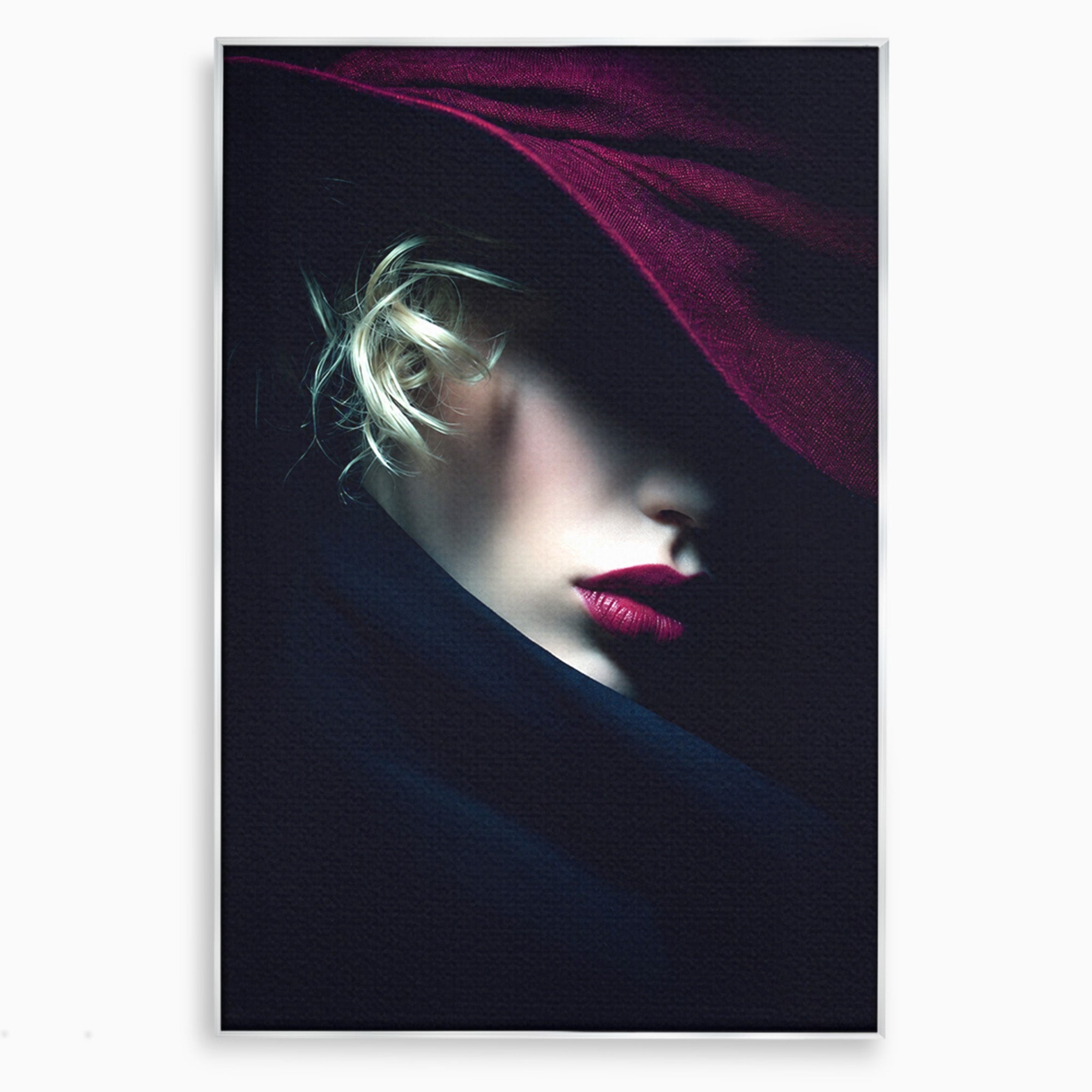 Tablou Canvas Premium LuxCanva® G1271, Misterioasa Doamna In Palarie, Portret, Palarie, Mister, Eleganta, Dormitor, Culori Vibrante