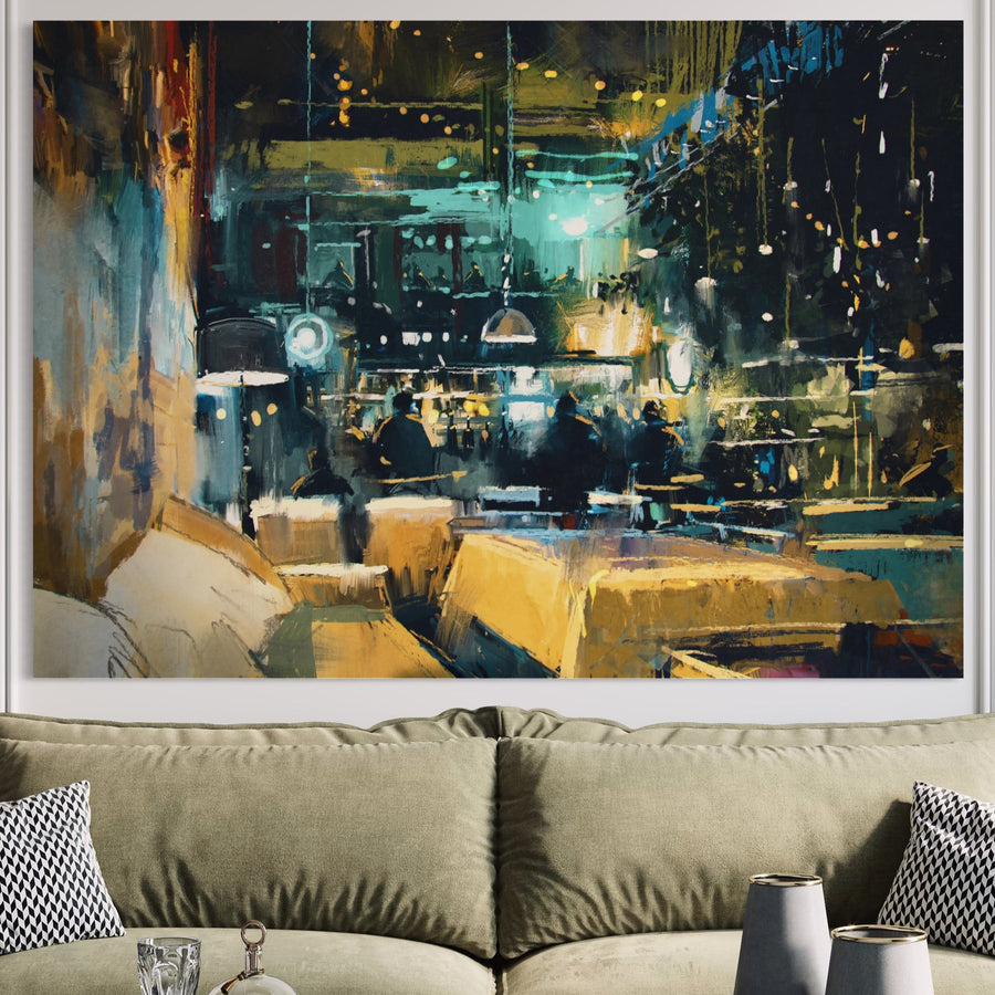 Deasupra canapelei verde salvie cu perne albe și negre atârnă "Tablou Canvas Premium LuxCanva® A1289" de LuxCanva® - o scenă vibrantă de figuri abstracte într-o cafenea, cu lumini colorate și atmosferă plină de viață.