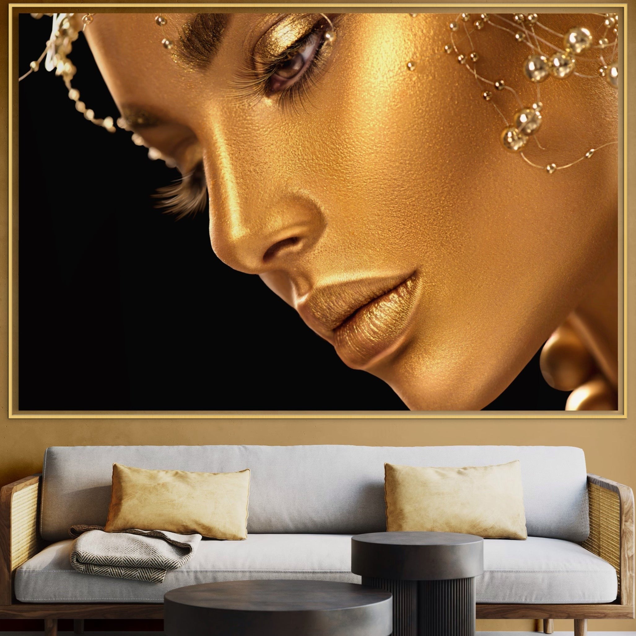 Tablou Canvas Premium LuxCanva® A1268, Beautiful Woman, Femeie, Auriu, Fumusete, Dressing, Culori Vibrante