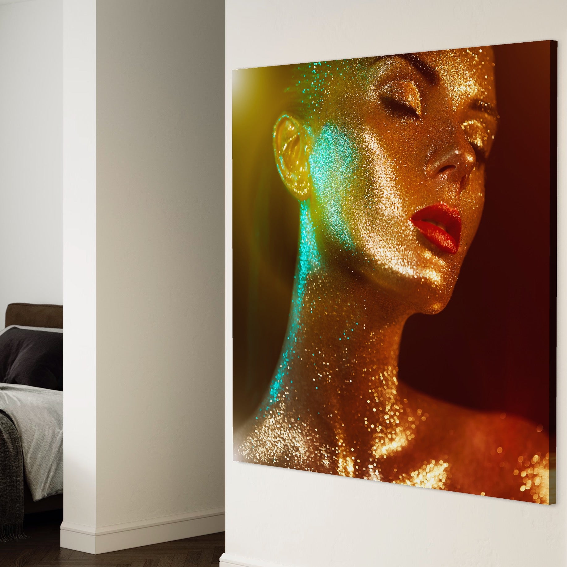 Tablou Canvas Premium LuxCanva® A1257, Girl With Glitter, Dressing, Sclipici, Auriu, Femeie, Dormitor, Culori Vibrante