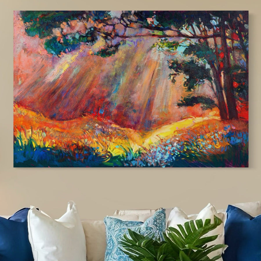 Tablou Canvas Premium LuxCanva® C1074 "Raze de Soarelui", cu pădure vibrantă și raze solare, ideal pentru living sau dormitor, realizat pe pânză bumbac cu printuri de calitate-semnat LuxCanva®.