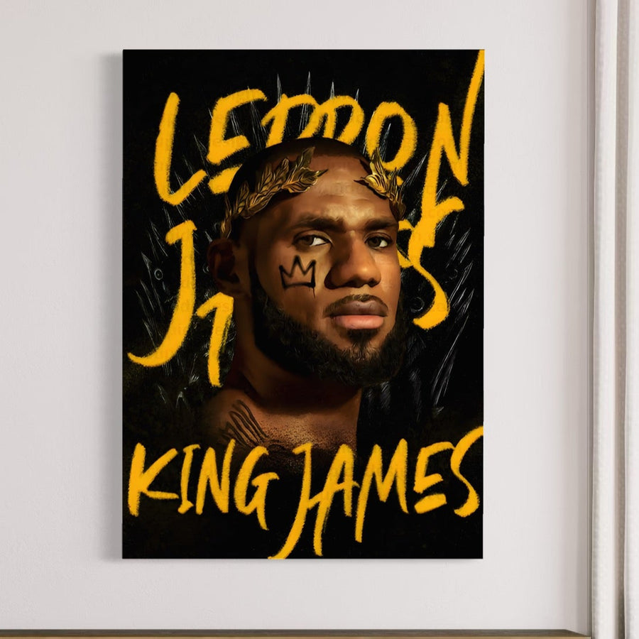 Tablou Canvas LuxCanva® Premium C1108 prezintă un portret digital vibrant al lui LeBron James, perfect pentru sălile de jocuri sau baruri. Culorile atrăgătoare și calitatea premium îl fac decorul ideal pentru fanii care caută relaxare și culori vibrante.