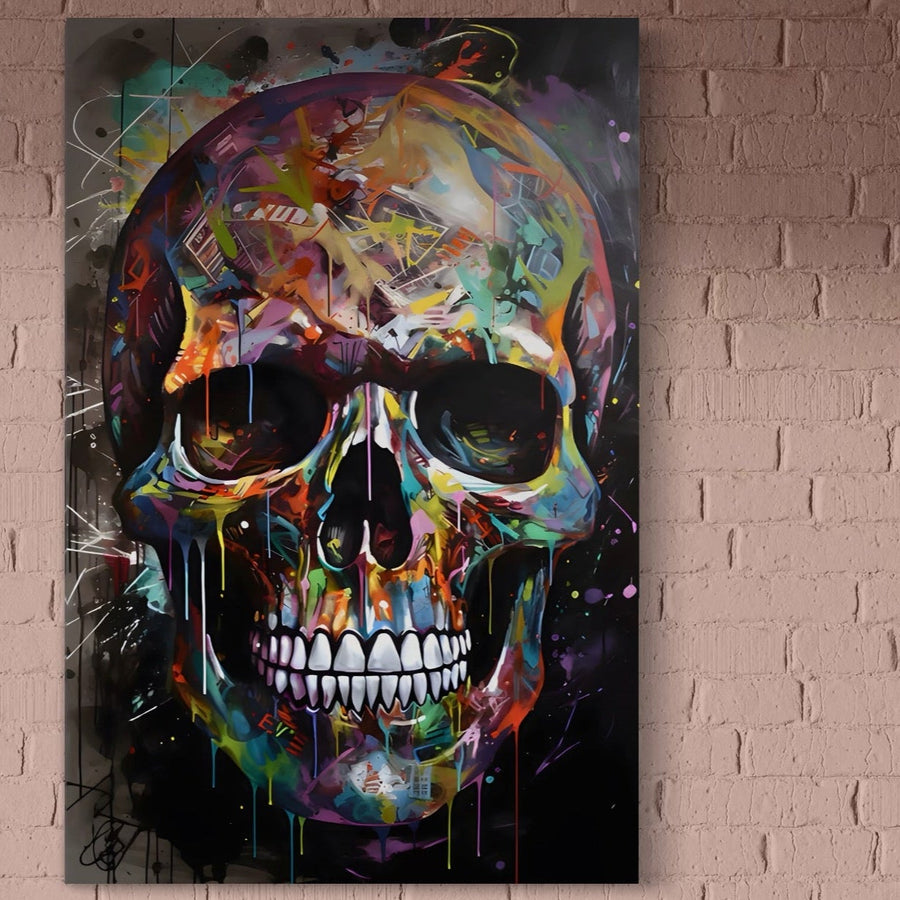 Tablou Canvas Premium LuxCanva® C1116, Skull Full Of Colours, prezintă un craniu abstract amuzant cu stropi vibranți pe un perete de cărămidă roz deschis. Această pânză modernă de la LuxCanva® adaugă un stil îndrăzneț oricărei săli de jocuri sau bar.