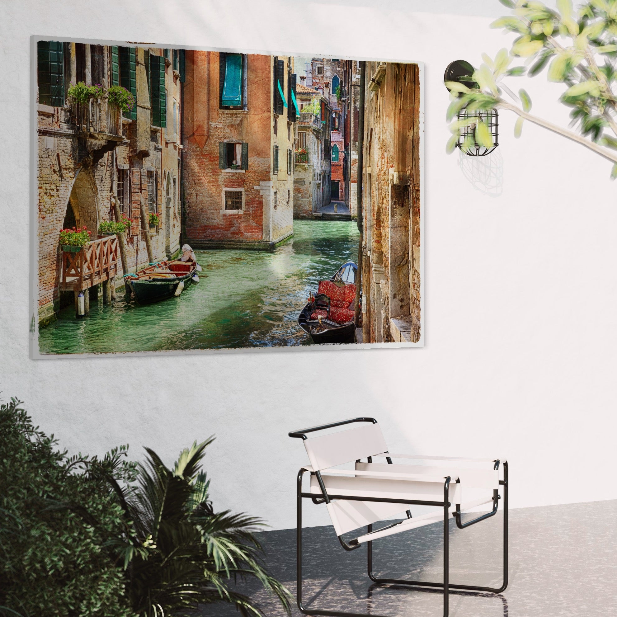 Tablou Canvas Premium LuxCanva® A1106, Prin Venetia , Gondola, Barca, Plimbare, Case, Culori Vibrante