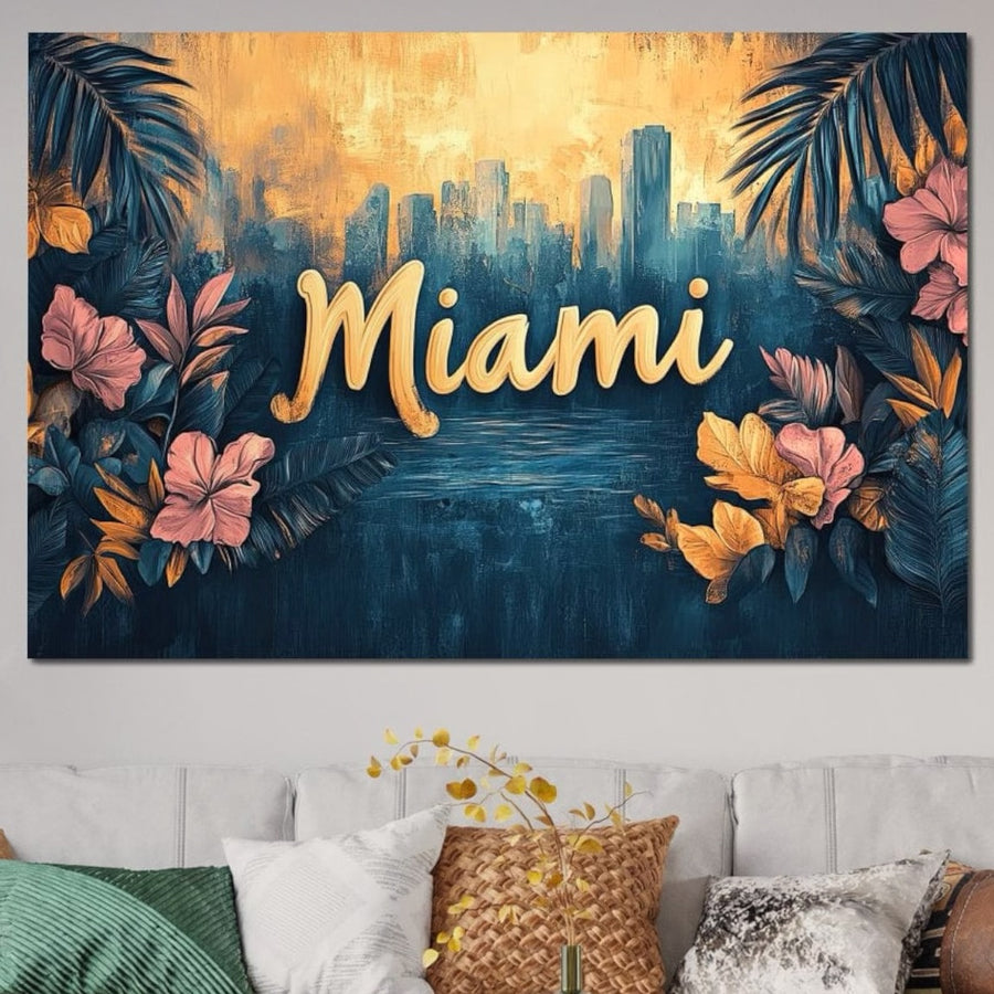 Tabloul LuxCanva® Tablou Canvas Premium F1012 prezintă "Miami, Orasul Soarelui" cu un orizont vibrant al orașului, frunze de palmier și flori tropicale în albastru, auriu și roz - perfect pentru a adăuga eleganță exotică și calitate premium camerei dvs. de zi sau biroului.