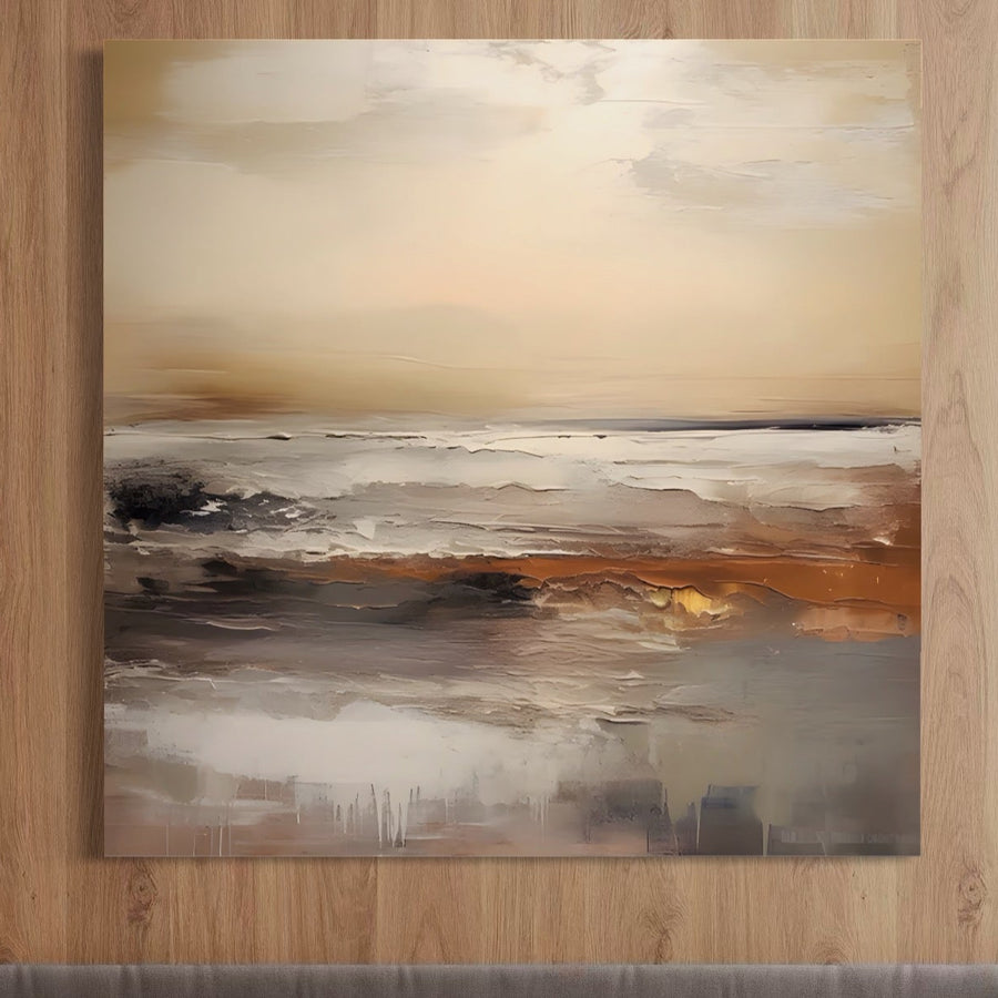 Tablou Canvas Premium LuxCanva® A1418, "Valuri aurii", prezintă culori vibrante de mare, nisip și apă - un decor perfect pentru camera dvs. de zi, expus elegant deasupra unei canapele gri pe un perete din lemn deschis.