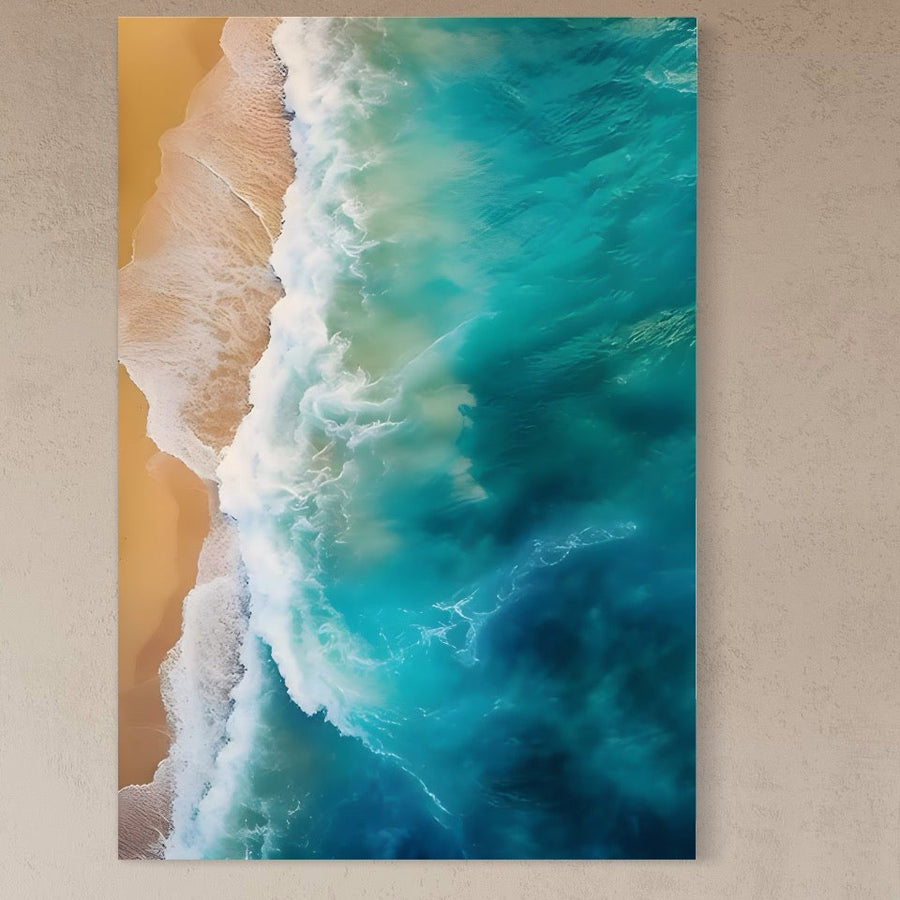 Tablou Canvas Premium LuxCanva® LuxCanva® A1445, "Tarmul Marii", prezintă valuri oceanice vibrante și decor de plajă nisipos - perfect pentru camere de zi sau dormitoare, aducând vibrații decorative de litoral cu apă albastră și nisip cafeniu în spațiul dvs.