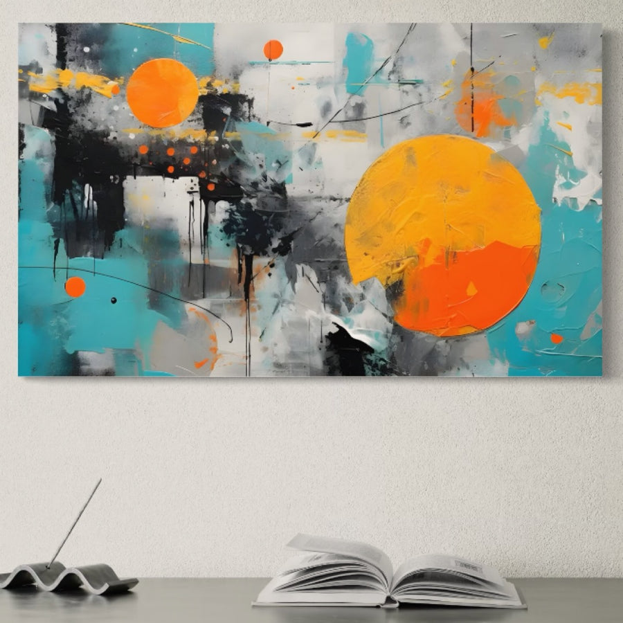 Tablou Canvas Premium LuxCanva® C1233, Abstract Sun In Space: abstracție cu cercuri portocalii și galbene, accente negre/albe, pete teal pe pânză bumbac-ideal pentru relaxare și decor living. Brand: LuxCanva®.