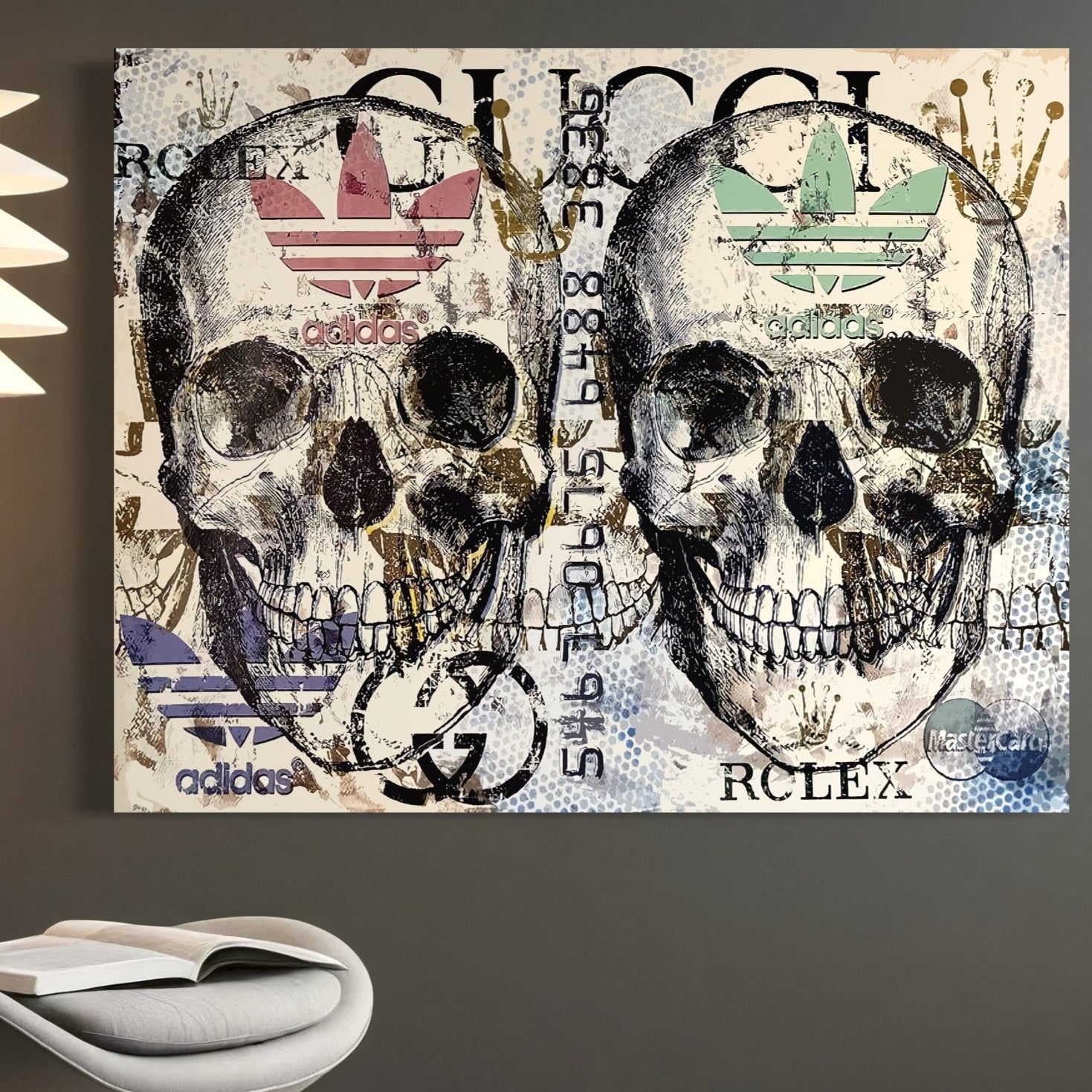 Tablou Canvas Premium, LuxCanva® B1088, Cranii Adidas, Birou, Rolex, Card Bancar, MasterCard, Adidas, Gucci, Culori Vibrante