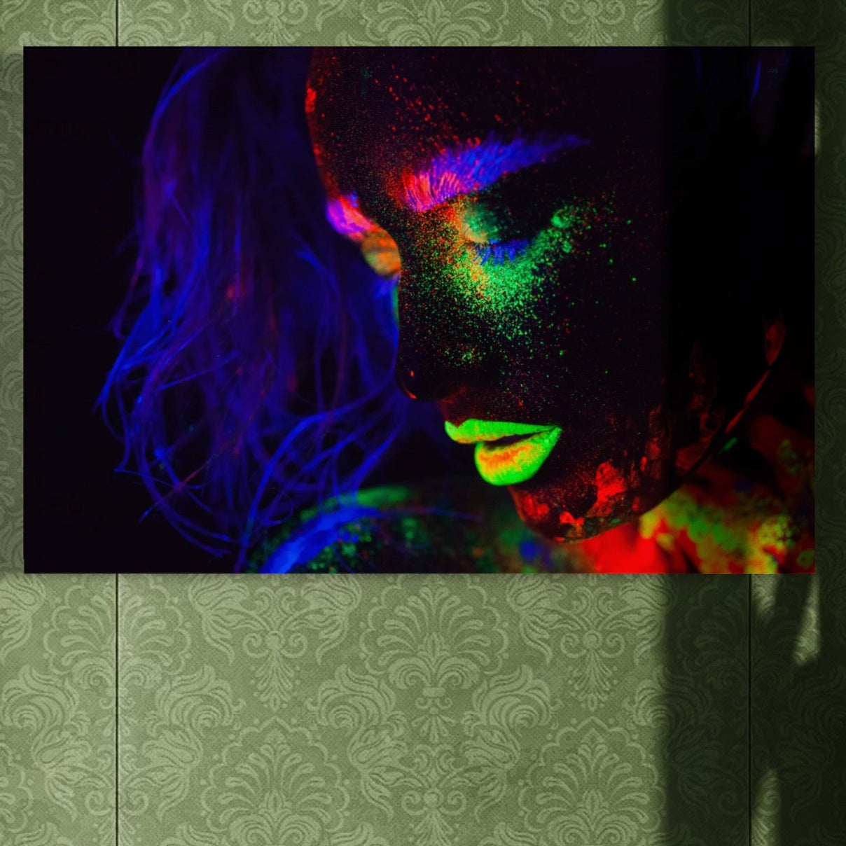 Tablou Canvas Premium LuxCanva® A1357, Colorful Girl , Frumusete, Neon, Gliter, Fosforescent, Culori Vibrante