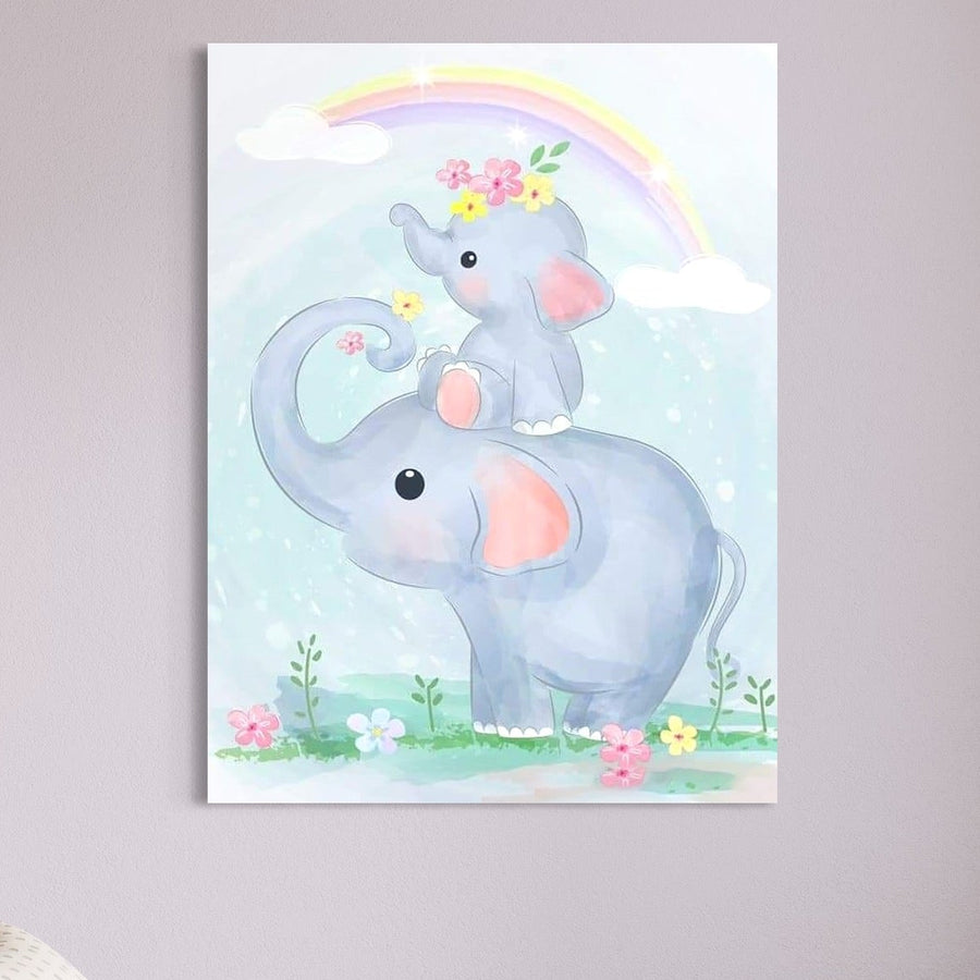 tablou canvas cu doi elefantei printre flori, pe fundal in culori pastelate cu un curcubeu si norisori