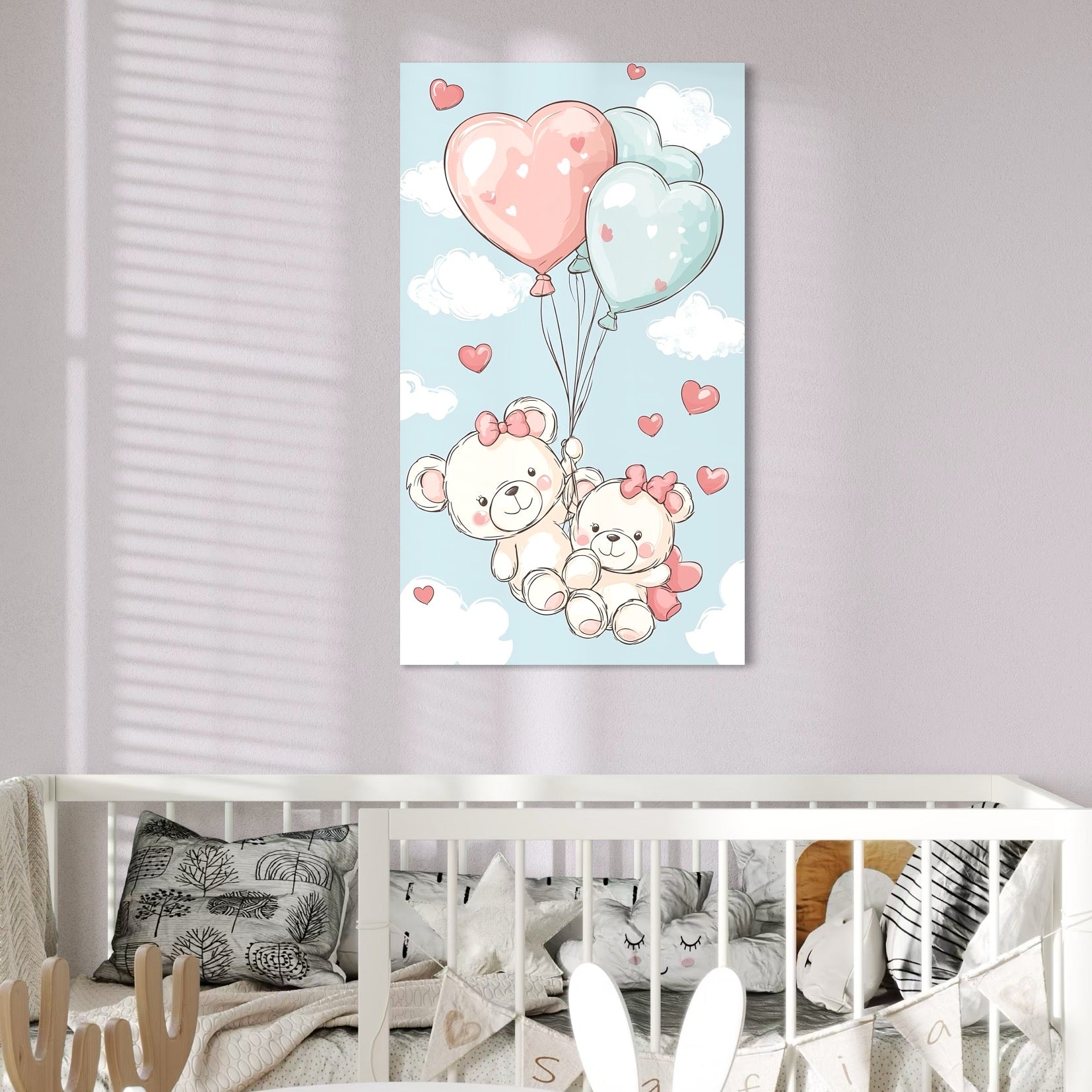 tablou canvas cu doi ursuleti cu fundite roz, si baloane in forma de inimioare albastre si roz, pe fundal cu cer senin si norisori