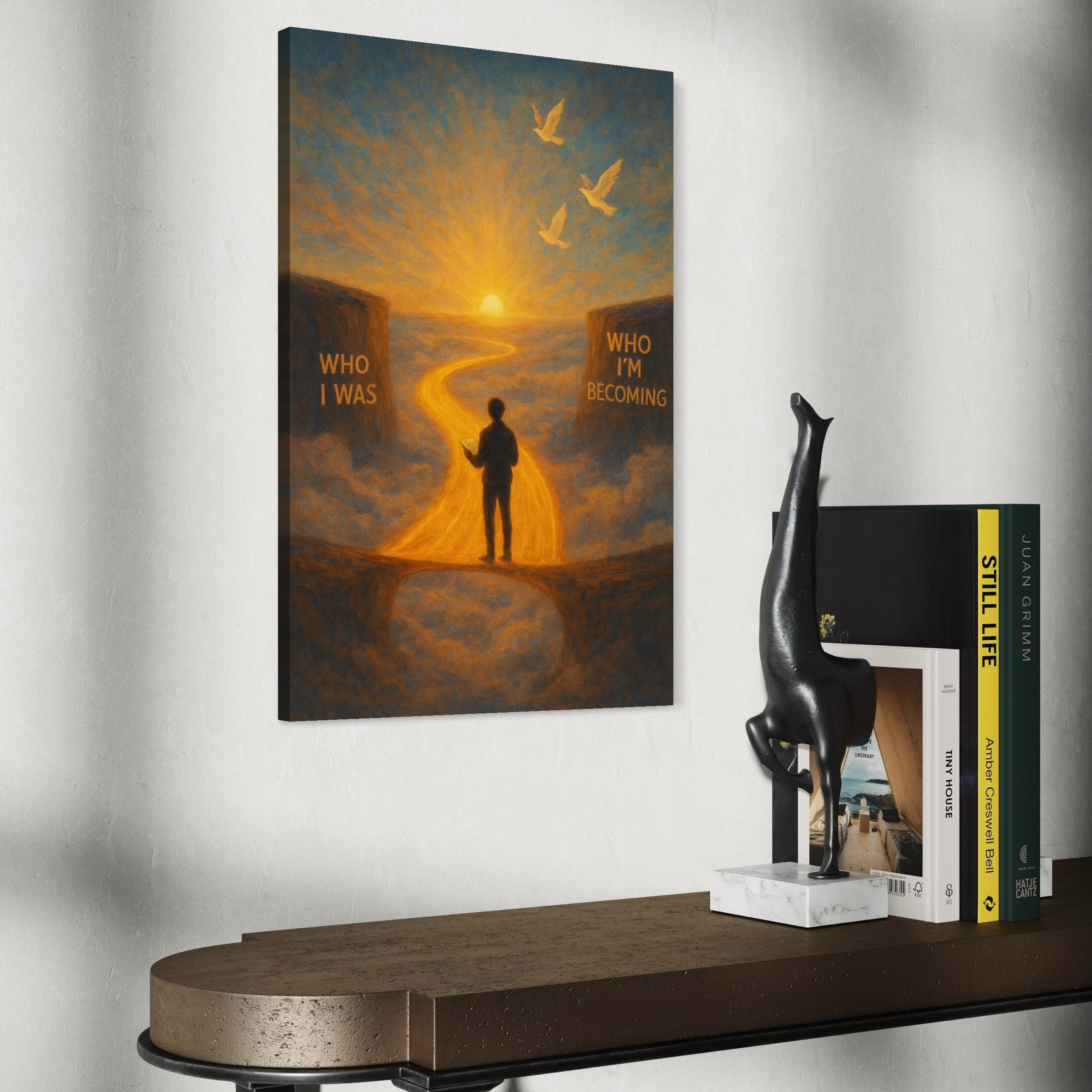 tablou canvas cu silueta unui om, pe o carare luminata, la rasarit de Soare cu pasari si mesaj motivational