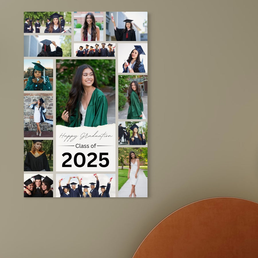 A Tablou Canvas Personalizat cu 15 Poze Pentru Absolvire "Happy Graduation" PS180 de la LuxCanva®, cu mesajul Happy Graduation Class of 2025, este expus pe un perete bej deasupra unui scaun maro.
