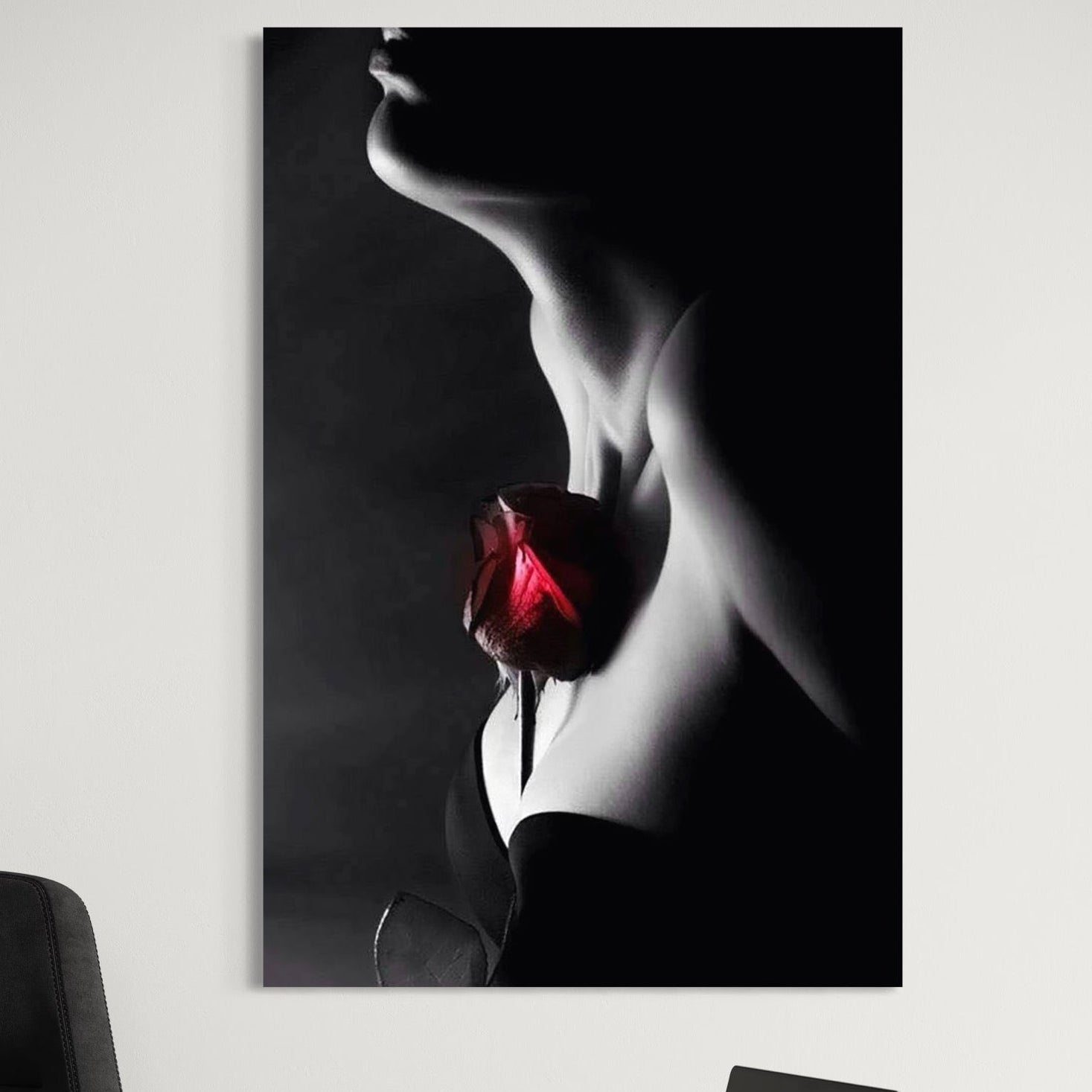 Tablou Canvas Premium, LuxCanva® P1003, Ecouri ale Pielii,  Alb, Negru, Rosu, Trandafir, Piele, Misterios, Dor, Visare, Femeie, Profil, Iubire, Romantism, Sexy, Living, Dormitor