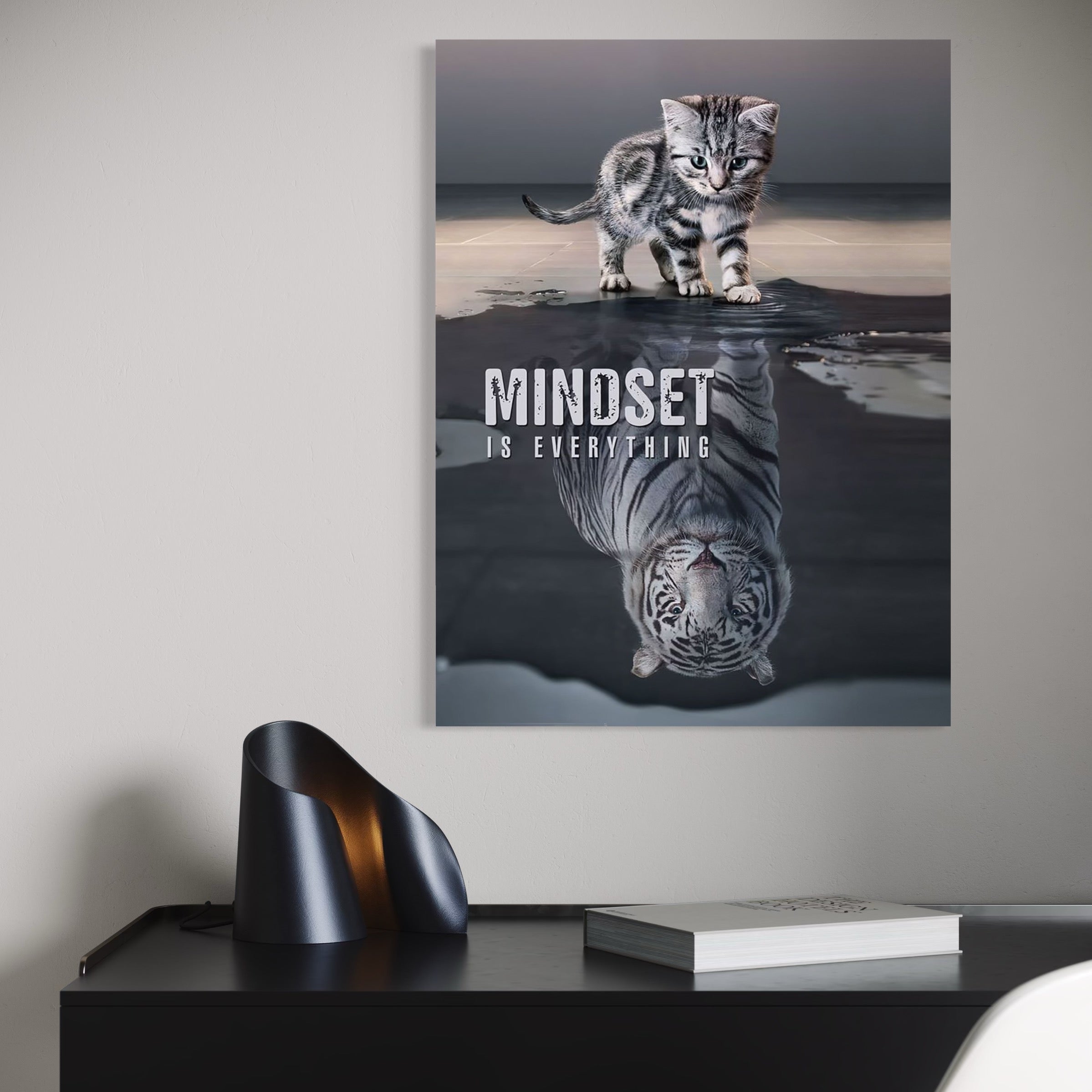 Tablou Canvas Premium, LuxCanva® Q1008, In Oglinda Mintii, Pisoi, Tigru, Reflectie, Oglinda, Crestere, Curaj, Devenire, Identitate, Pui, Apa, Privire, Psihologie, Simbolic, Felina, Birou, Dormitor