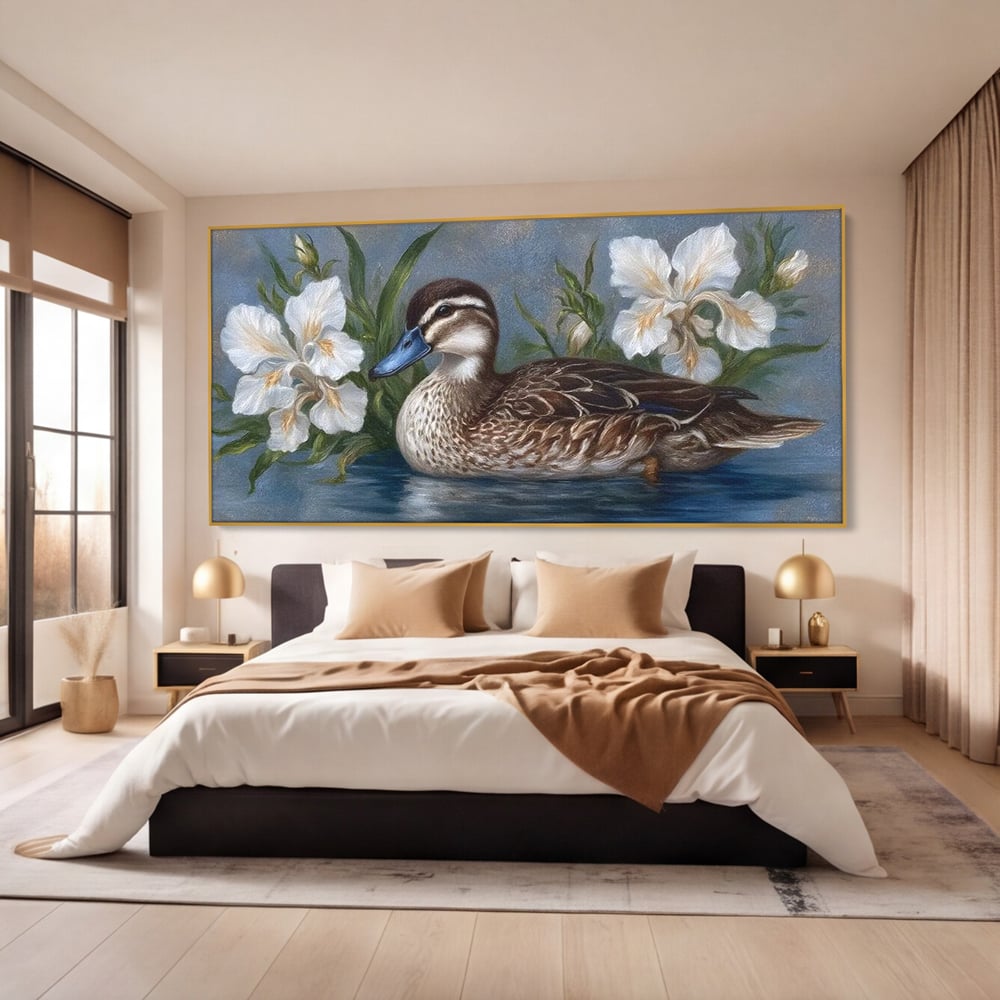 Tablou Canvas Premium, LuxCanva® M1121, Imbratisarea Crinilor, Rata, Apa, Crini, Flori, Pasare, Frunzis, Lac, Delta, Pictura, Liniste, Relaxare, Birou, Living, Camera Copil