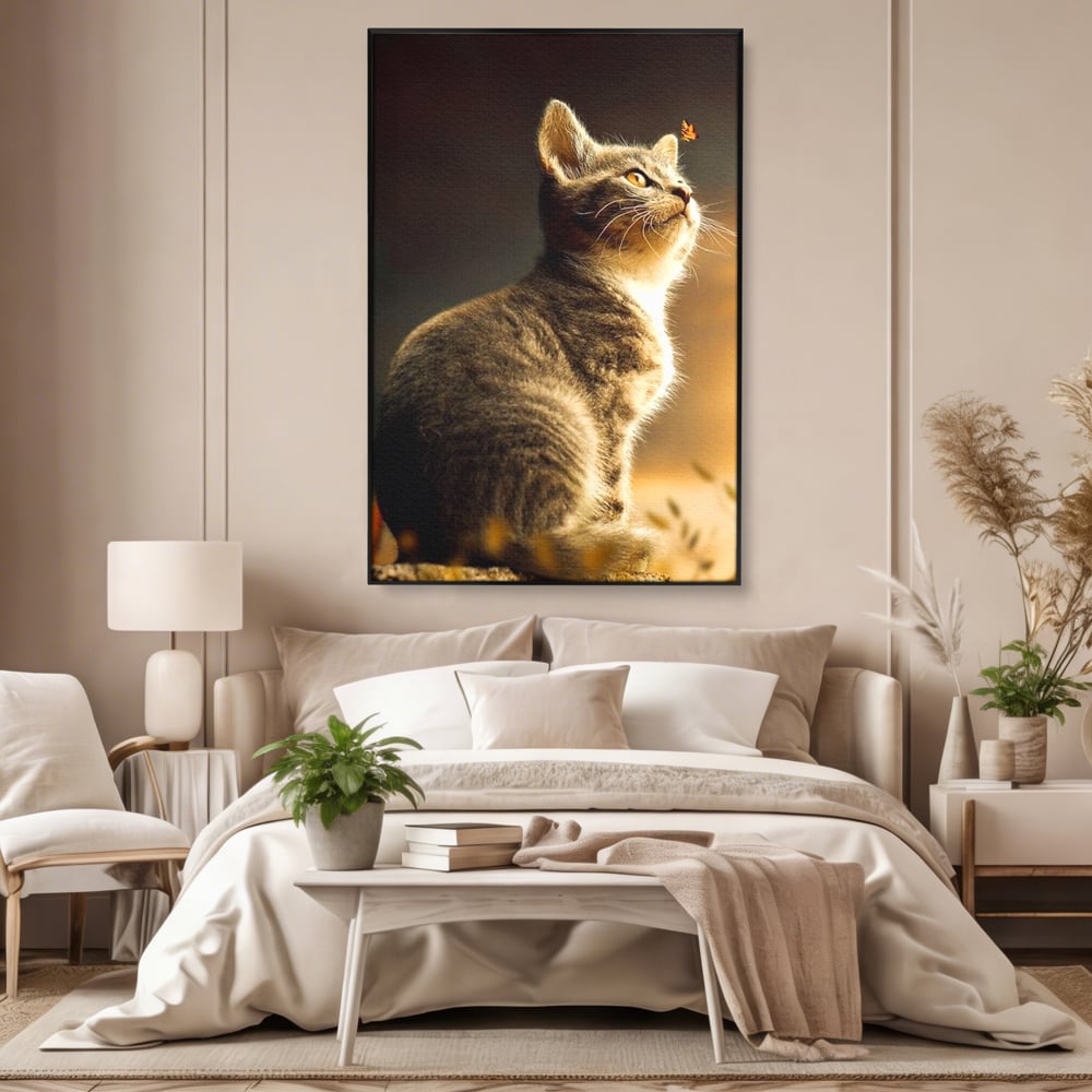 Tablou Canvas Premium, LuxCanva® M1172, Pisica si Fluturele, Fluture, Pisica, Prietenie, Natura, Felina, Gingas, Lumina, Copilarie, Pufos, Inocenta, Birou, Living, Camera Copil