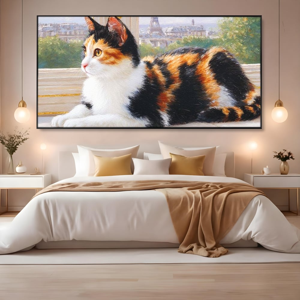 Tablou Canvas Premium, LuxCanva® M1193, Pisica in Vis Parizian, Turnul Eiffel, Paris, Oras, Pisica, Blana, Felina, Fereastra, Frantuzesc, Pervaz, Calico, Birou, Living, Camera Copil