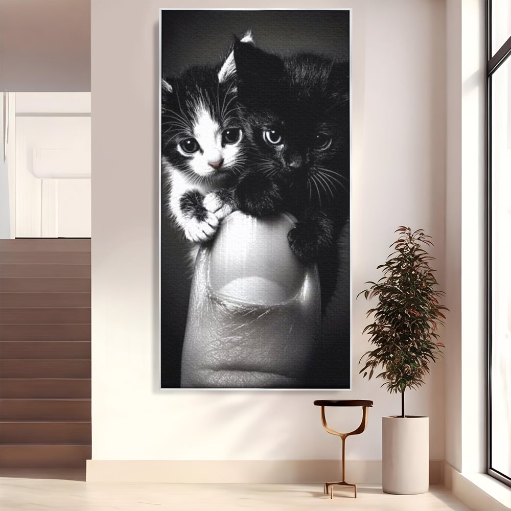 Tablou Canvas Premium, LuxCanva® M1210, Inceput de Viata, Pui, Pisici, Inocenta, Pereche, Feline, Dragalas, Jucaus, Prietenie, Adorabil, Alb si Negru, Copilarie, Birou, Living, Camera Copil