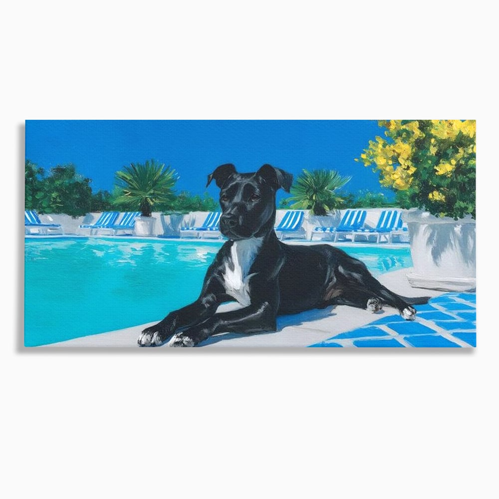 Tablou Canvas Premium, LuxCanva® M1290, Un Prieten la Piscina, Vacanta, Piscina, Relaxare, Tropical, Pictura, Vara, Soare, Caine, Plante, Sezlong, Birou, Living, Camera Copil