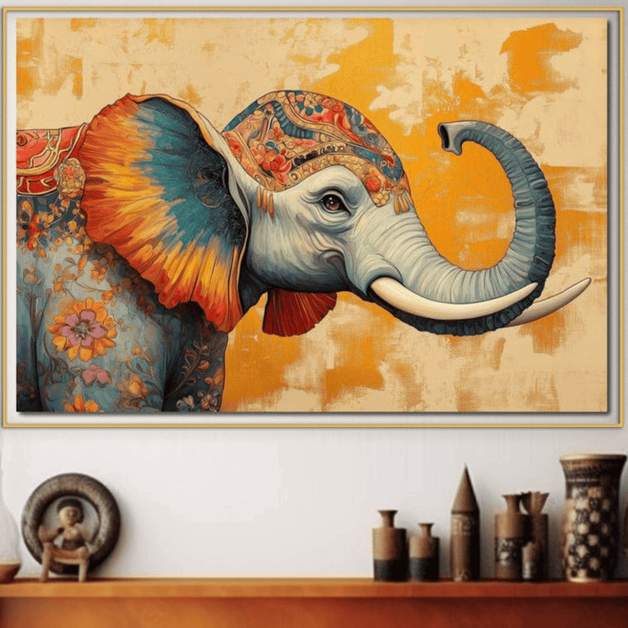 Tablou Canvas Premium M1316 de la LuxCanva®, "Poveste din Orient", prezintă un elefant abstract colorat cu motive florale orientale pe un fundal galben-bej - o artă de perete etnică ideală pentru camera de zi, birou sau camera copiilor. Fabricat în România.