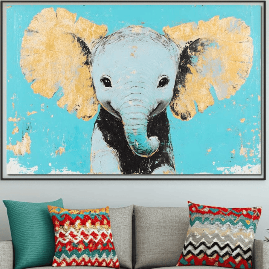 A LuxCanva® Tablou Canvas Premium "Bucurie Pastelata" cu portret de elefant dragut, auriu si texturat, aduce veselie unei camere amenajate cu o canapea gri si perne decorative in rosu, verde si alb.