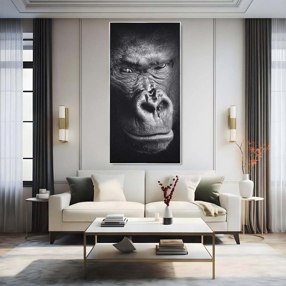 Leinwandbilder Premium, LuxCanva® M1325, Urteil im Schatten, Gorilla, Porträt, schwarz-weiß, Primat, Primaten, Blick, Wildtiere, Tiere, dunkel, realistisch, Büro, Wohnzimmer, Kinderzimmer