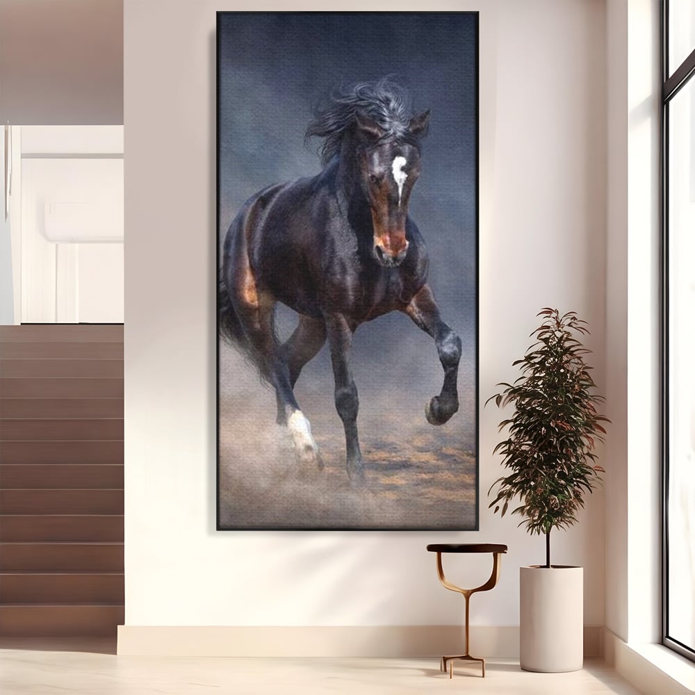 Leinwand Wandbilder Canvas Premium, LuxCanva® M1340, Galopp im Sturm, Pferd, Tier, Wild, Galopp, Bewegung, Wind, Staub, Freiheit, Kraft, Geschwindigkeit, Realistisch, Büro, Wohnen, Kinderzimmer