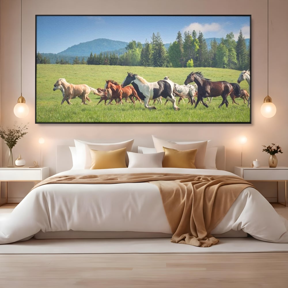 Leinwand Wandkunst Canvas Wall Art Premium, LuxCanva® M1359, Galopp im Sommerwind, Wiese, Natur, Bäume, Natur, Bäume, gesehen, Gras, Wild, Bewegung, Gruppe, Pferde, Geschwindigkeit, Landschaft, Büro, Wohnen, Wohnzimmer, Kinderzimmer