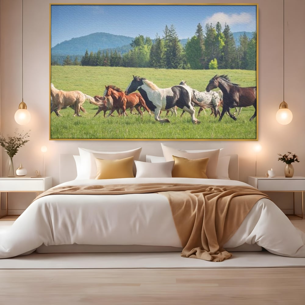 Leinwand Wandkunst Canvas Wall Art Premium, LuxCanva® M1359, Galopp im Sommerwind, Wiese, Natur, Bäume, Natur, Bäume, gesehen, Gras, Wild, Bewegung, Gruppe, Pferde, Geschwindigkeit, Landschaft, Büro, Wohnen, Wohnzimmer, Kinderzimmer
