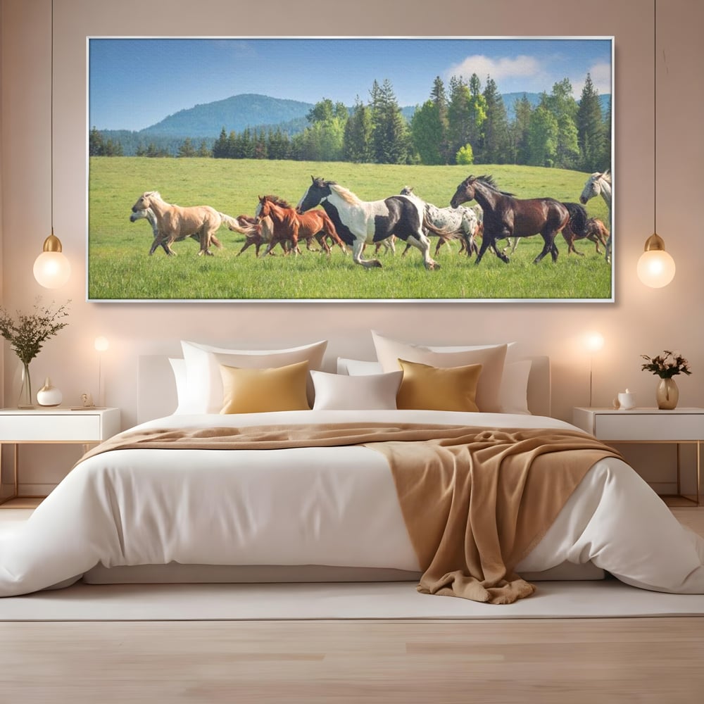 Leinwand Wandkunst Canvas Wall Art Premium, LuxCanva® M1359, Galopp im Sommerwind, Wiese, Natur, Bäume, Natur, Bäume, gesehen, Gras, Wild, Bewegung, Gruppe, Pferde, Geschwindigkeit, Landschaft, Büro, Wohnen, Wohnzimmer, Kinderzimmer