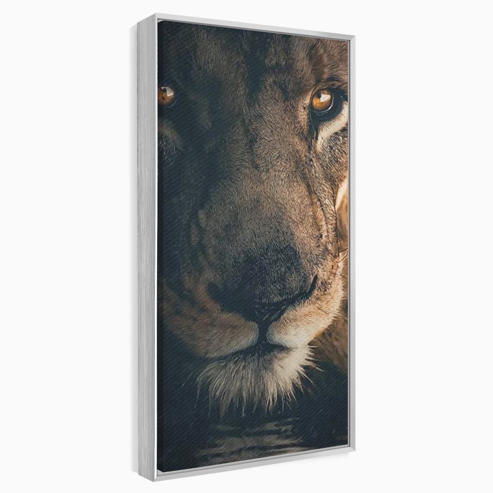 Tablou Canvas Premium, LuxCanva® M1365, Putere Ascunsa, Privire, Mister, Destin, Dominare, Forta, Leu, Stapan, Glorios, Maret, Nobil, Apa, Birou, Living, Camera Copil