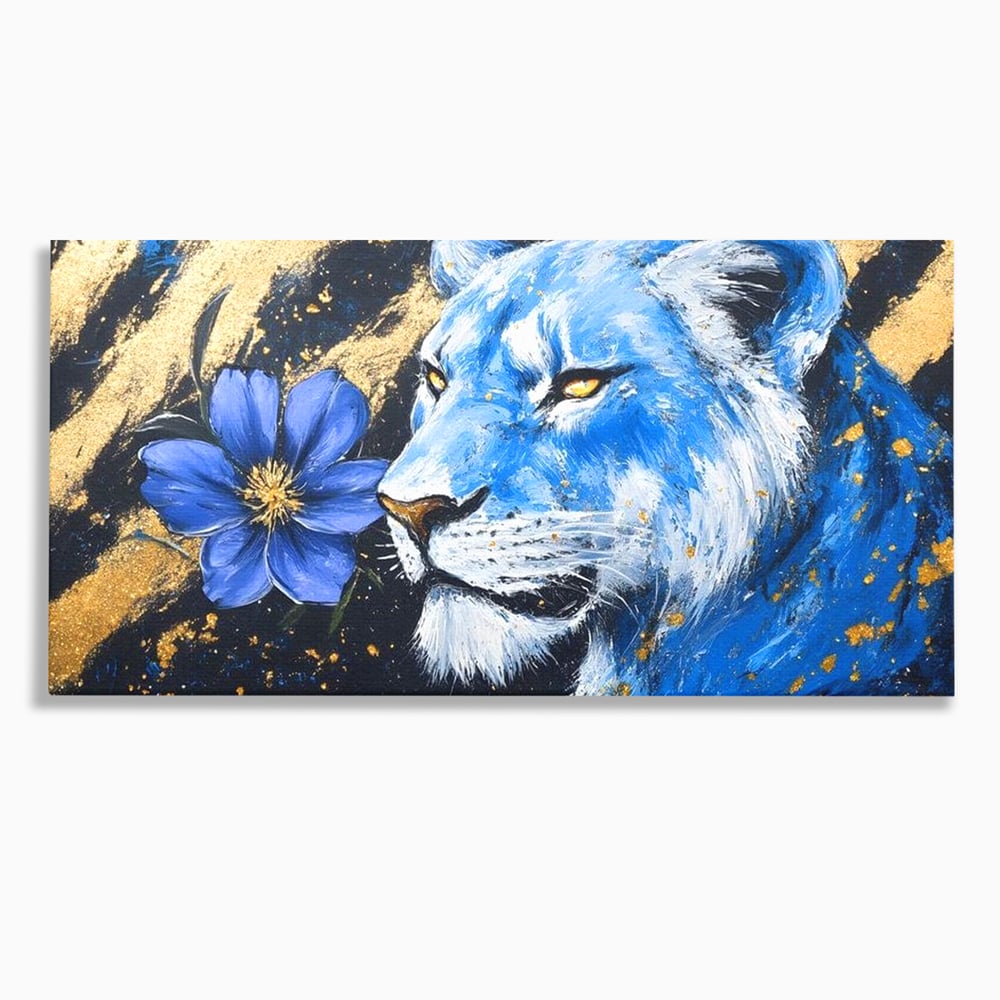 Tablou Canvas Premium, LuxCanva® M1366, Leoaica de Safir, Floare, Petale, Albastru, Auriu, Leoaica, Regina, Frumusete, Feminitate, Stralucire, Eleganta, Birou, Living, Camera Copil