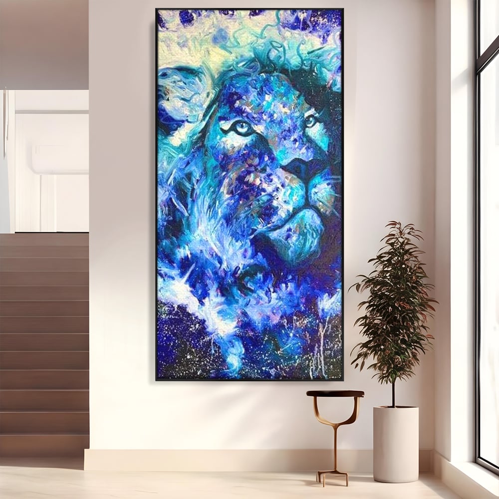 Leinwand Wandkunst Canvas Premium, LuxCanva® M1372, Kosmisches Leuchten, Universum, Sterne, Blau, Löwe, Tier, Kraft, Licht, Aurora, Mysterium, Energie, Abstrakte Kunst, Büro, Wohnen, Kinderzimmer