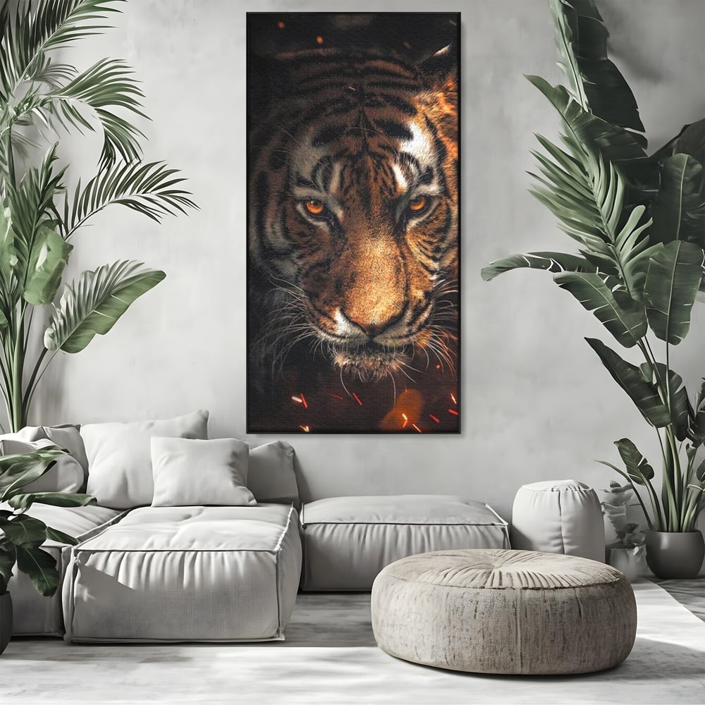 Tablou Canvas Premium, LuxCanva® M1440, Printre Scantei si Umbre, Tigru, Ochi, Privire, Foc, Felina, Fiara, Salbatic, Furios, Forta, Scanteie, Intuneric, Birou, Living, Camera Copil