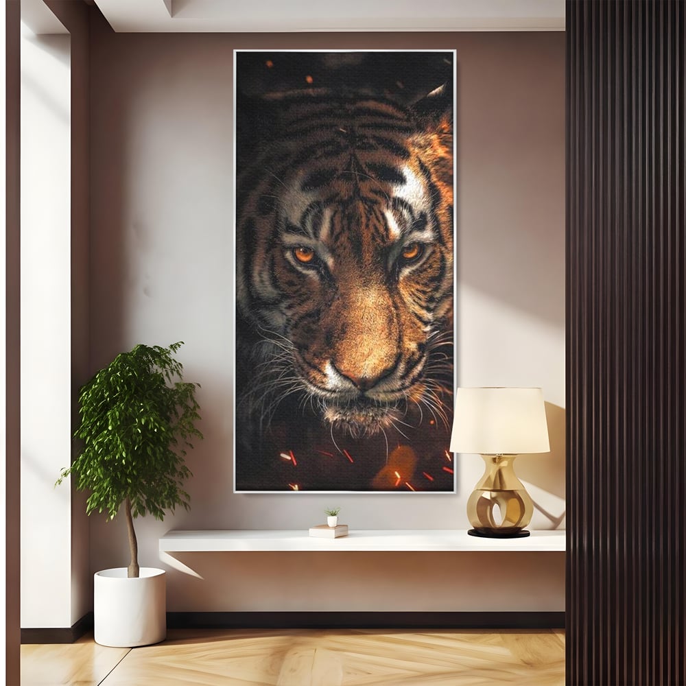 Tablou Canvas Premium, LuxCanva® M1440, Printre Scantei si Umbre, Tigru, Ochi, Privire, Foc, Felina, Fiara, Salbatic, Furios, Forta, Scanteie, Intuneric, Birou, Living, Camera Copil