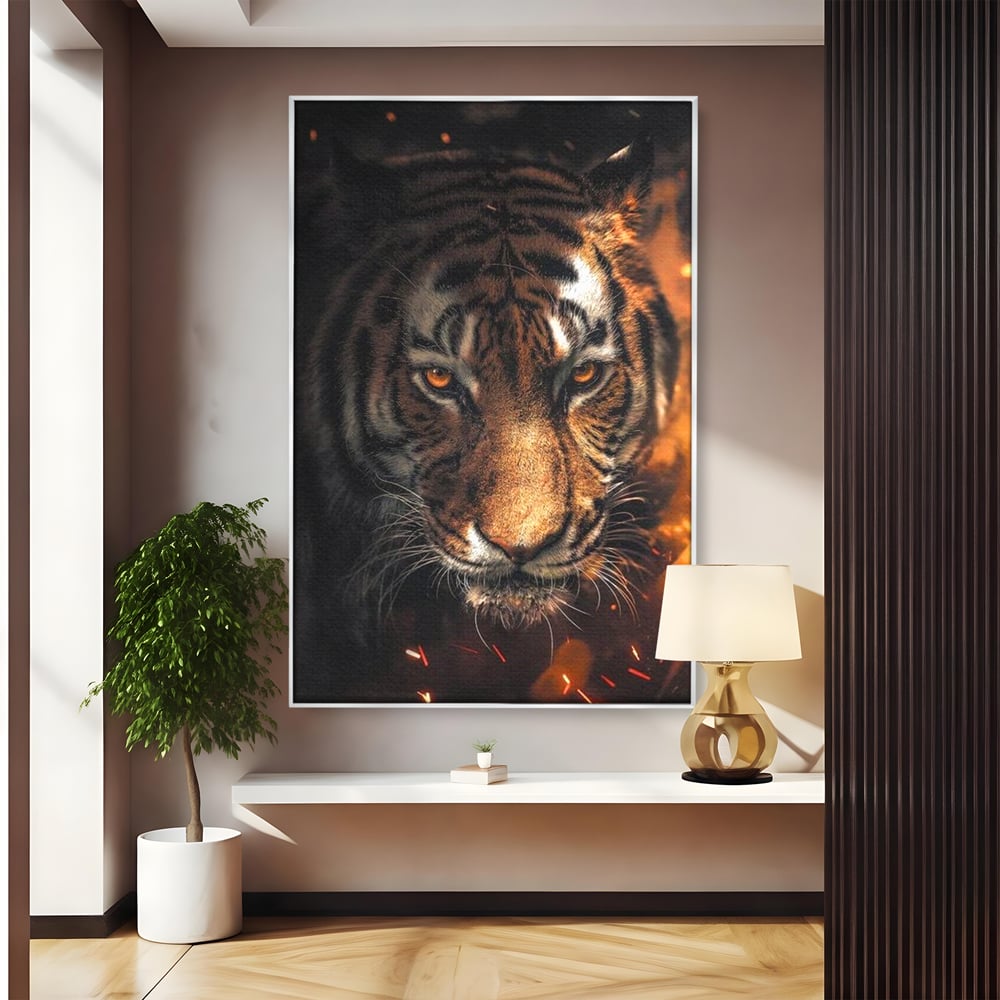 Tablou Canvas Premium, LuxCanva® M1440, Printre Scantei si Umbre, Tigru, Ochi, Privire, Foc, Felina, Fiara, Salbatic, Furios, Forta, Scanteie, Intuneric, Birou, Living, Camera Copil