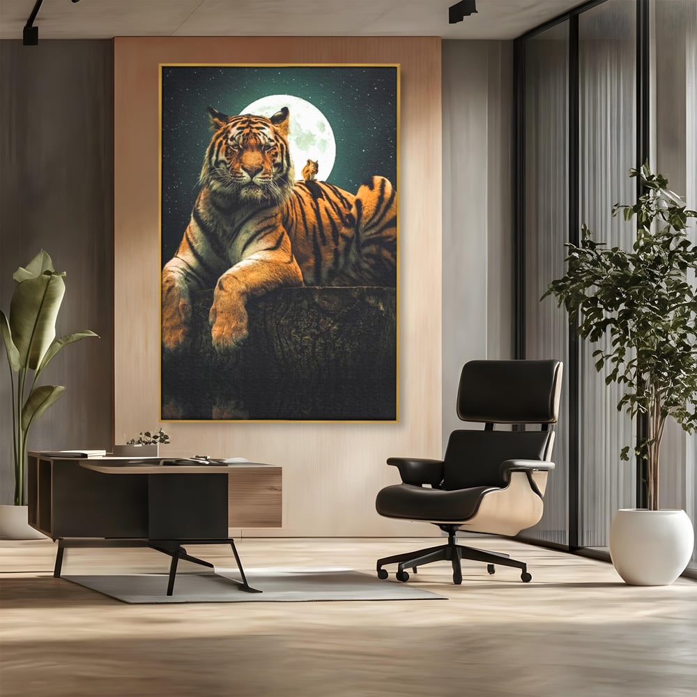 Tablou Canvas Premium, LuxCanva® M1444, Prietenie sub Clar de Luna, Veverita, Rozatoare, Tigru, Felina, Luna Plina, Stele, Nocturn, Bustean, Maretie, Birou, Living, Camera Copil