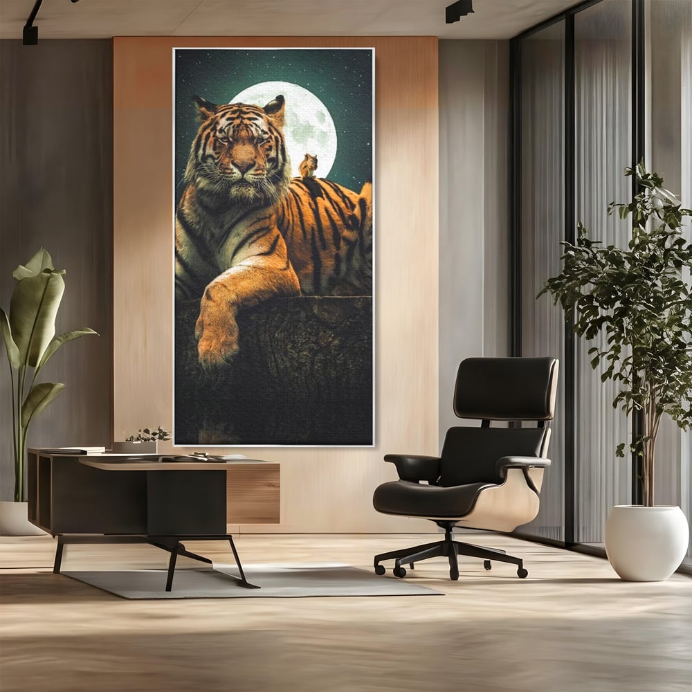 Tablou Canvas Premium, LuxCanva® M1444, Prietenie sub Clar de Luna, Veverita, Rozatoare, Tigru, Felina, Luna Plina, Stele, Nocturn, Bustean, Maretie, Birou, Living, Camera Copil