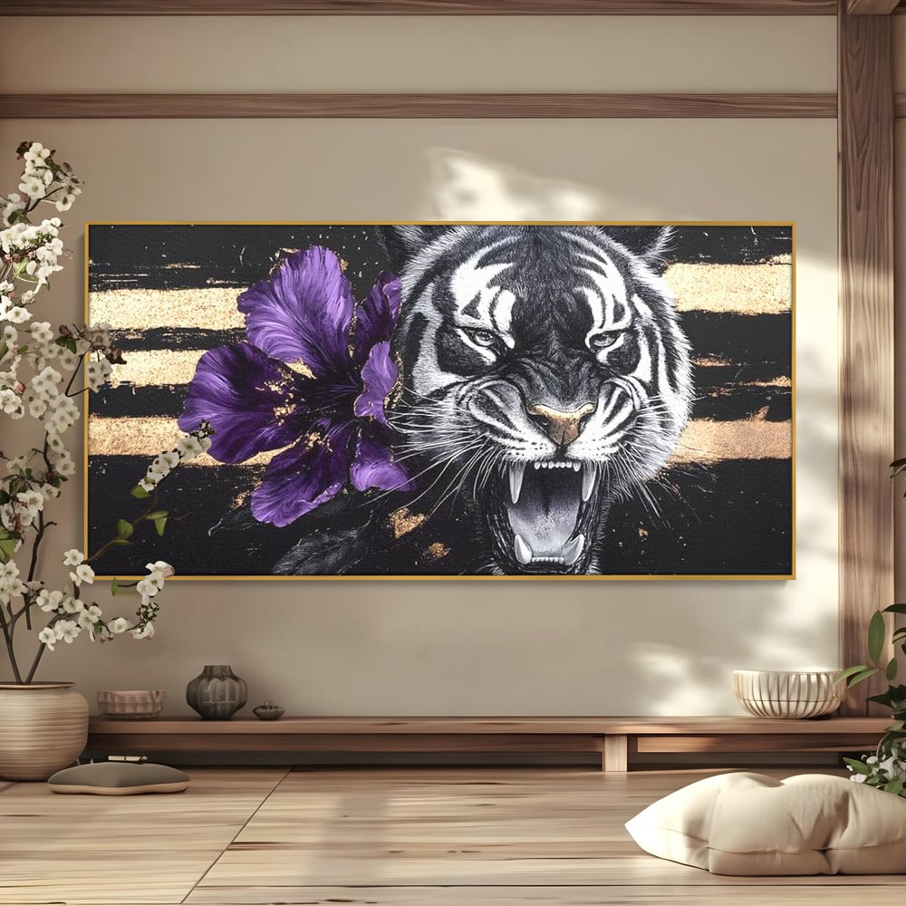 Leinwand Wandbilder Premium, LuxCanva® M1453, Zwischen Gold und Blütenblättern, Lila, Blume, Streifen, Mystisch, Elegant, Gotisch, Dunkel, Feline, Tiger, Iris, Abstrakte Kunst, Büro, Wohnen, Kinderzimmer